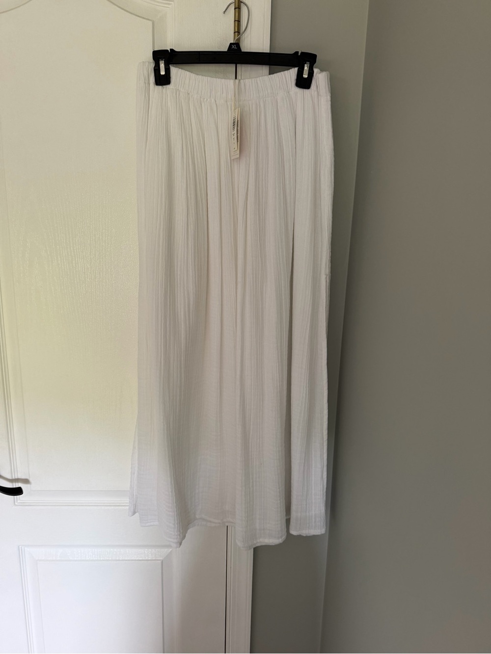 ZSupply NWT White Lightweight Pleated Lined Maxi Skirt - Women's